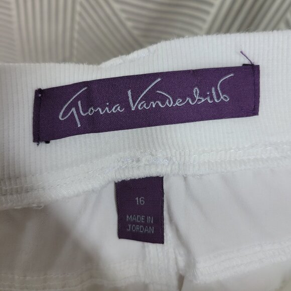 Gloria Vanderbilt Chino Bermuda Shorts Size 16 White Buckle Sideb Stretch Waist - Picture 8 of 9